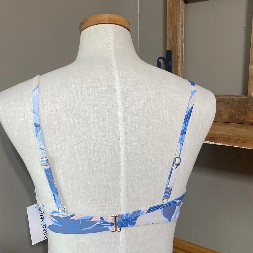 Nine West Floral water color sky Blue bikini top size medium